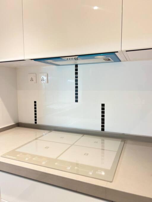 Apartment Luxurious 3-bedroom In *