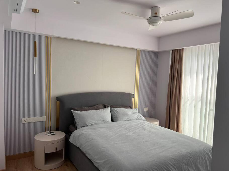 Apartman Luxurious 3-bedroom In *